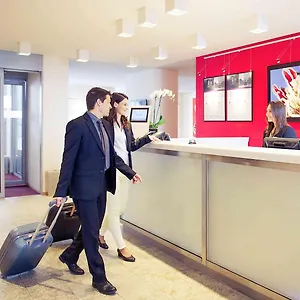 https://mercure-milano-solari.it-lombardy.com